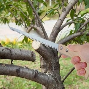 Household Garden Small Hand Saw,9 Inch Outdoor Portable Hand Saw, Hand Saw, Hand Saw Rugged Triple Razor Tooth Steel Mini Hand Saw for Camping, Pruning, Survival, Outdoors,...